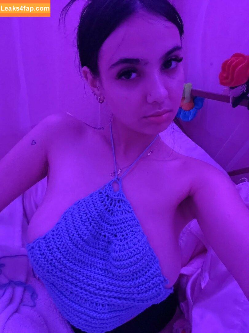Emilia / Emmadorable / Emmia / emiliaaa leaked photo photo #0024