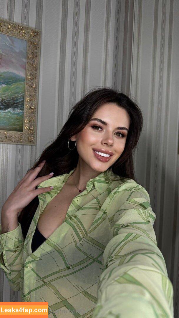 emiliaarola / sweetemiliaa leaked photo photo #0091