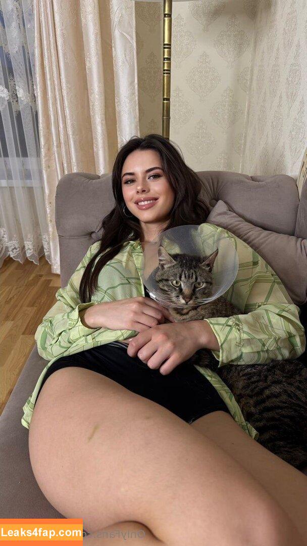 emiliaarola / sweetemiliaa leaked photo photo #0107