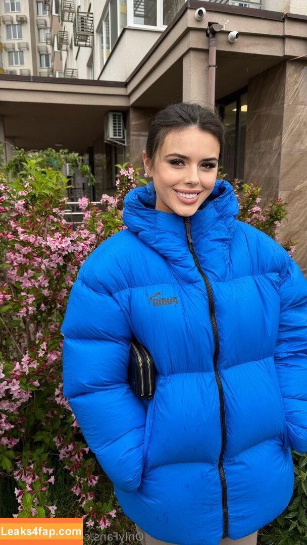 emiliaarola / sweetemiliaa leaked photo photo #0110