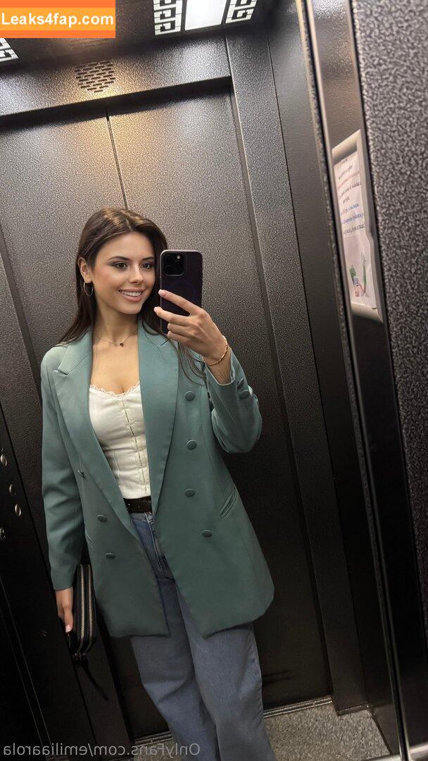 emiliaarola / sweetemiliaa leaked photo photo #0113