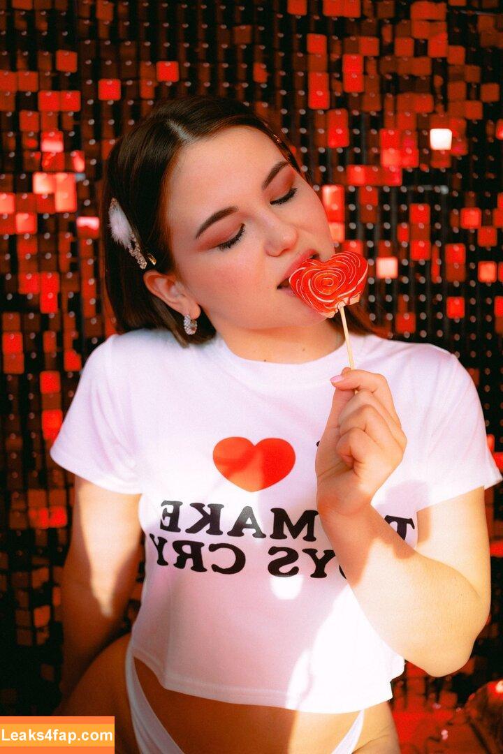 EmiliaDreams / emilliadreams слитое фото фото #0003