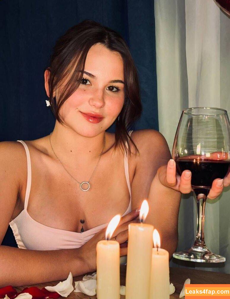 EmiliaDreams / emilliadreams leaked photo photo #0014