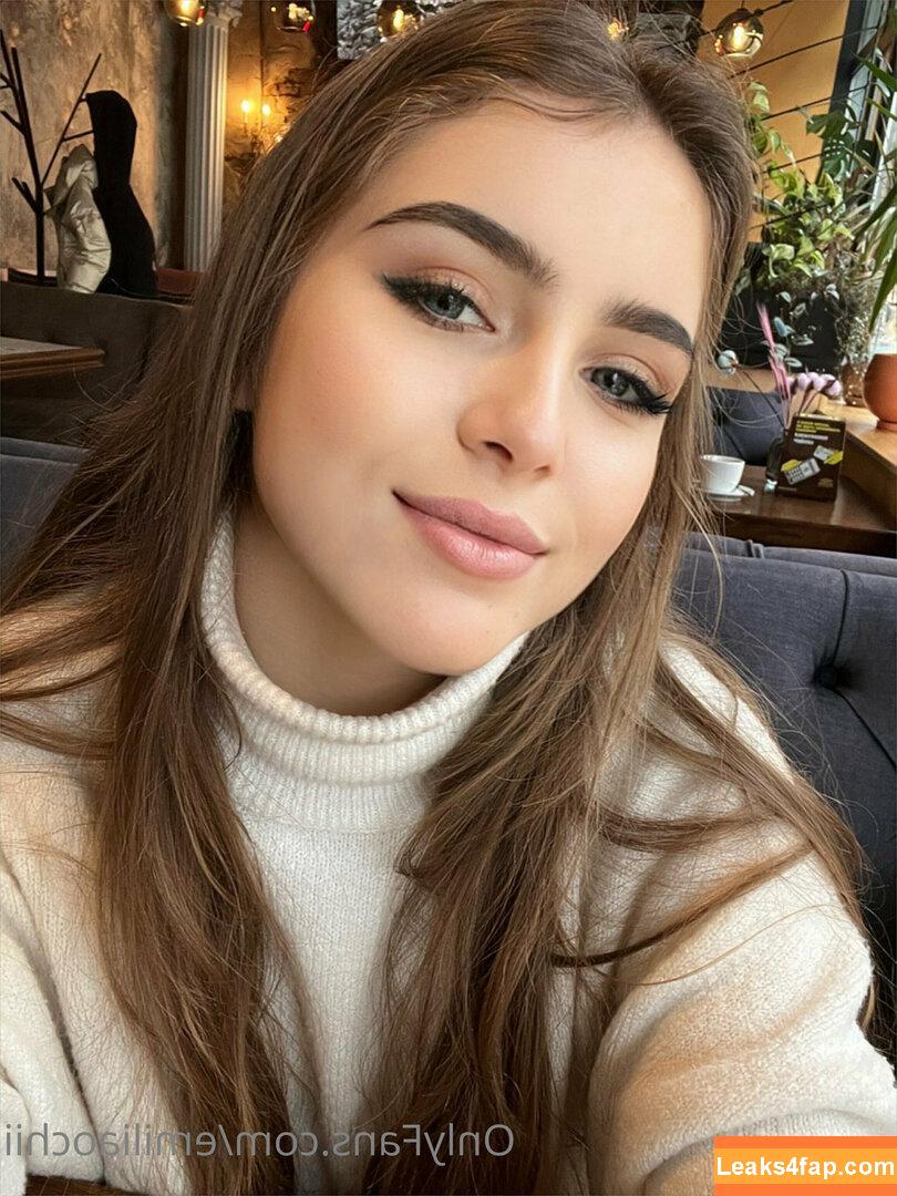emiliallure / emiliaeyes leaked photo photo #0011