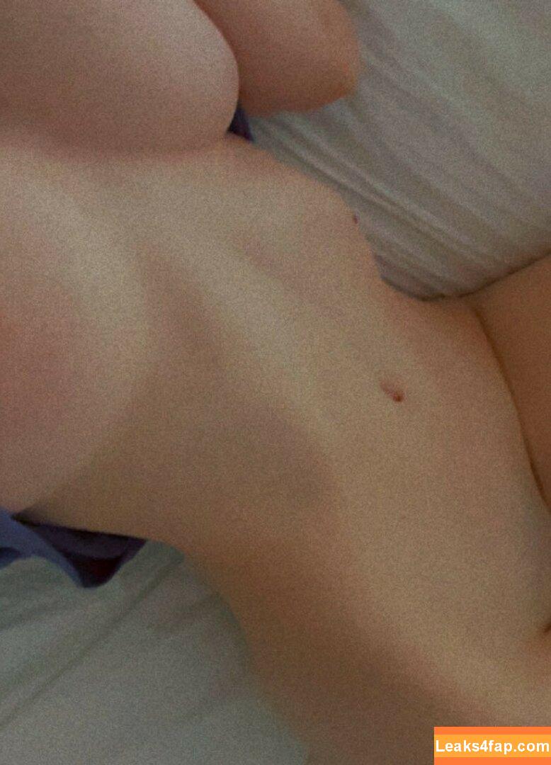 EmiliaNSFW / emiliani / emiok / emiokok leaked photo photo #0004