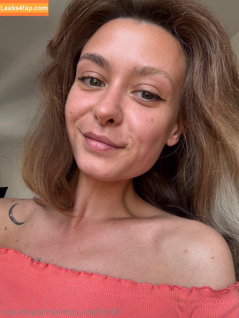 emiliaxbraun / emilia_xbraun leaked photo photo #0013