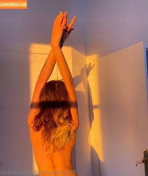 emiliaxbraun photo #0006
