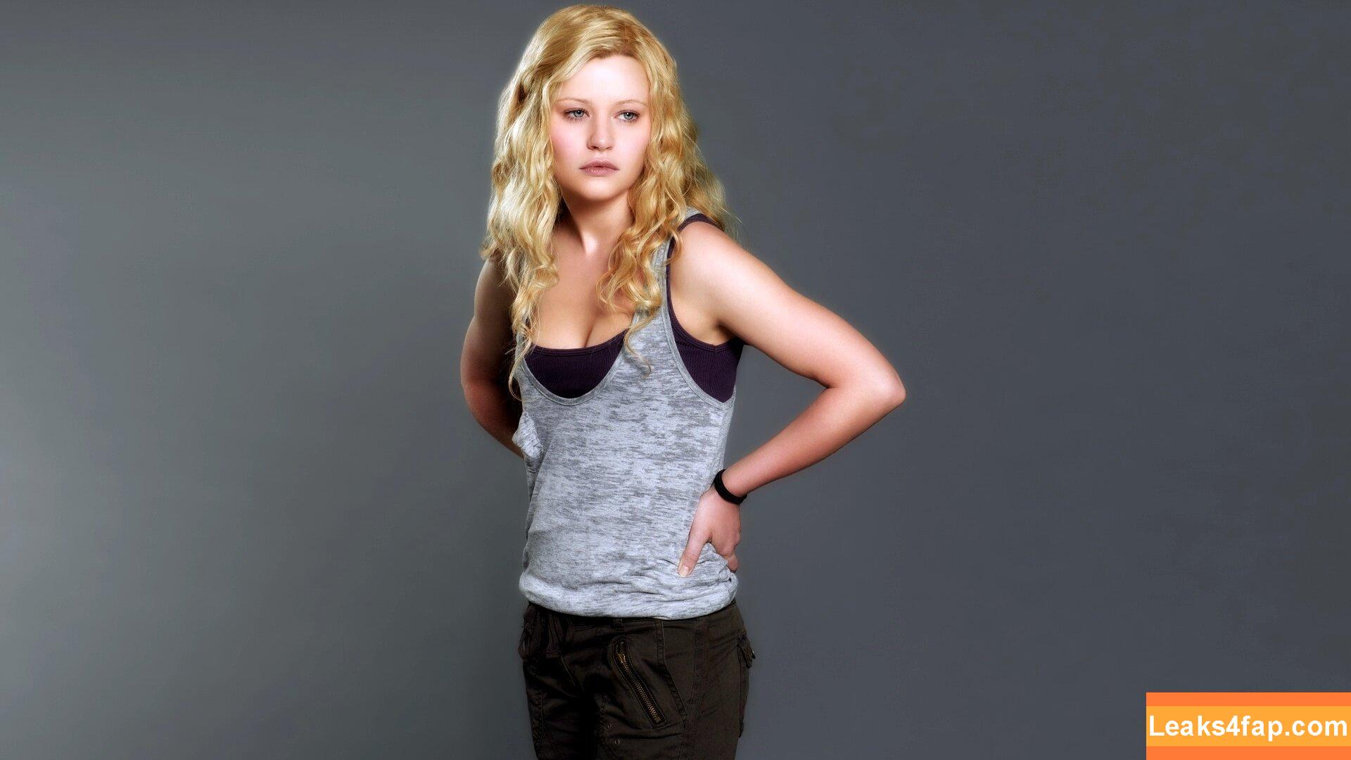 Emilie De Ravin / Claire from LOST / emiliede_ravin leaked photo photo #0028