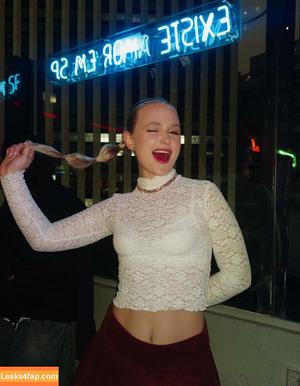 Emilly Schellmann photo #0074