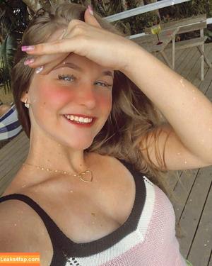 Emilly Schellmann photo #0123