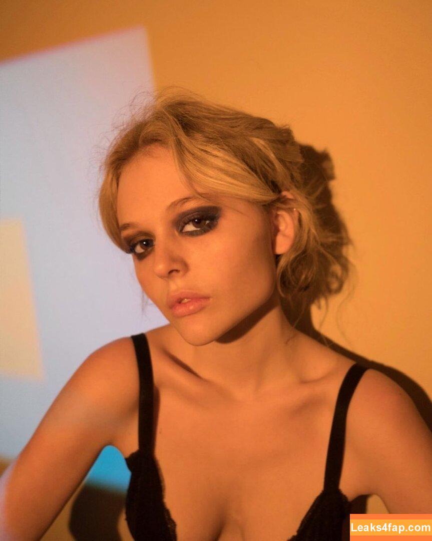 Emily Alyn Lind / emilylind leaked photo photo #0156