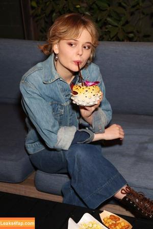 Emily Alyn Lind photo #0124