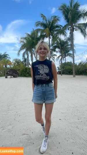 Emily Alyn Lind фото #0132