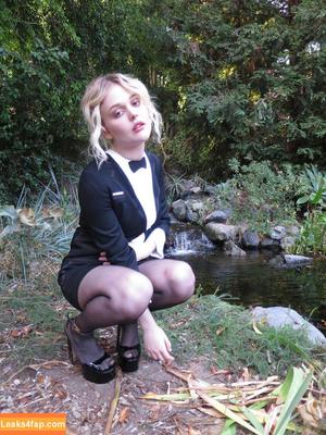 Emily Alyn Lind photo #0173