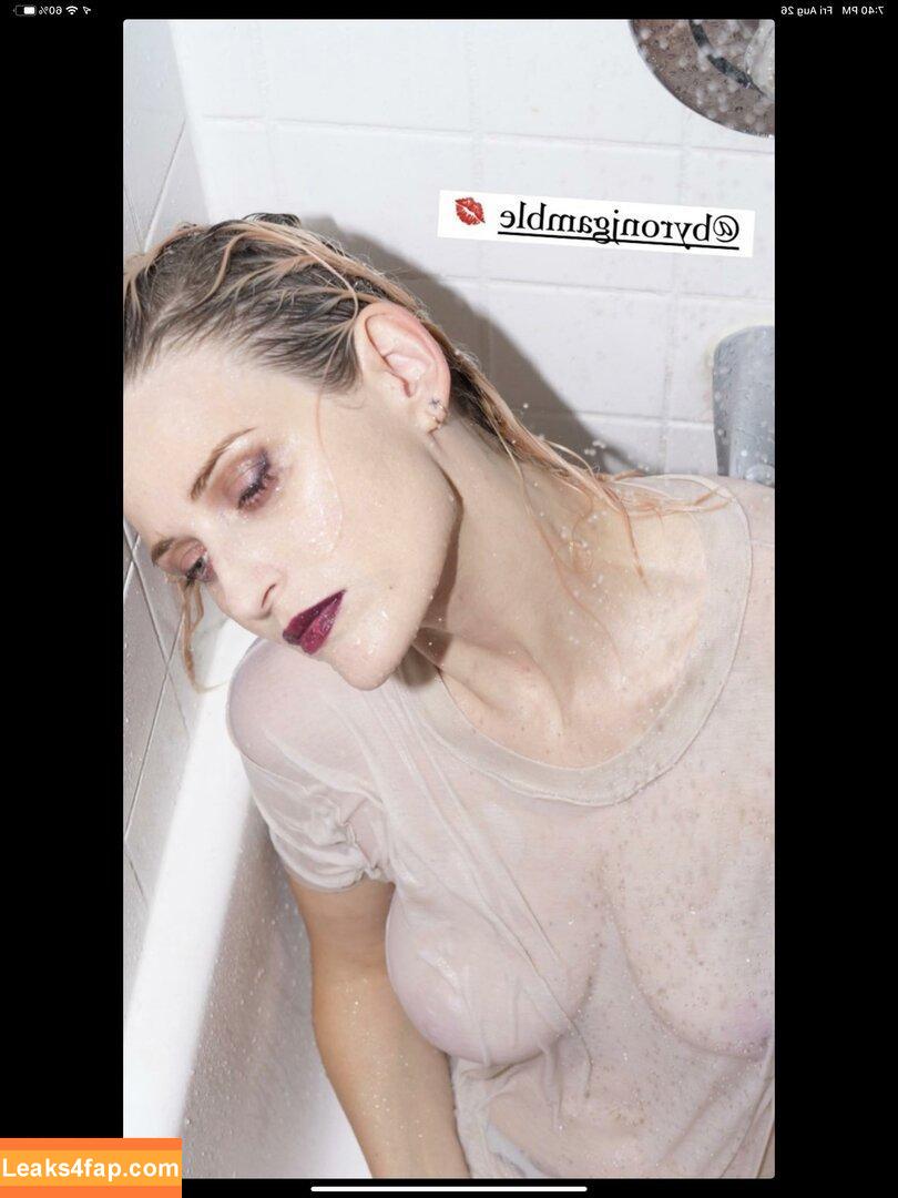 Emily Armstrong / emilyarmstrong leaked photo photo #0001