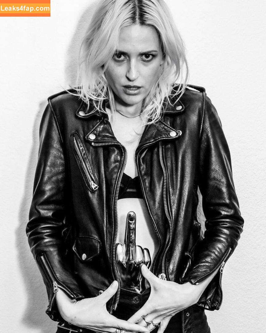 Emily Armstrong / emilyarmstrong leaked photo photo #0044