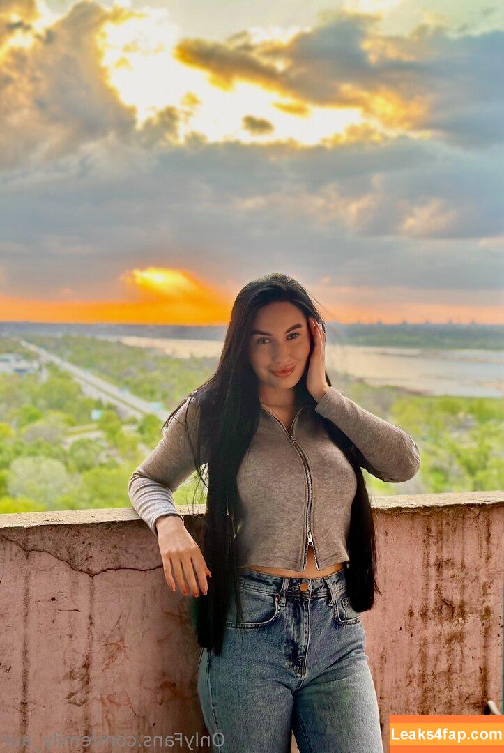 emily_aur /  leaked photo photo #0001