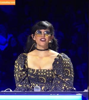 Emily Axford фото #0057