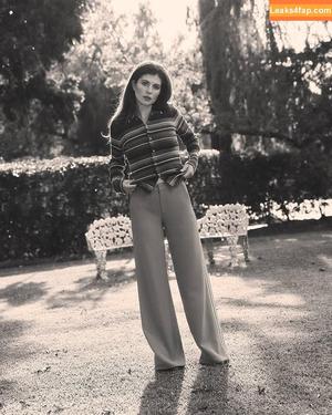 Emily Bader фото #0014