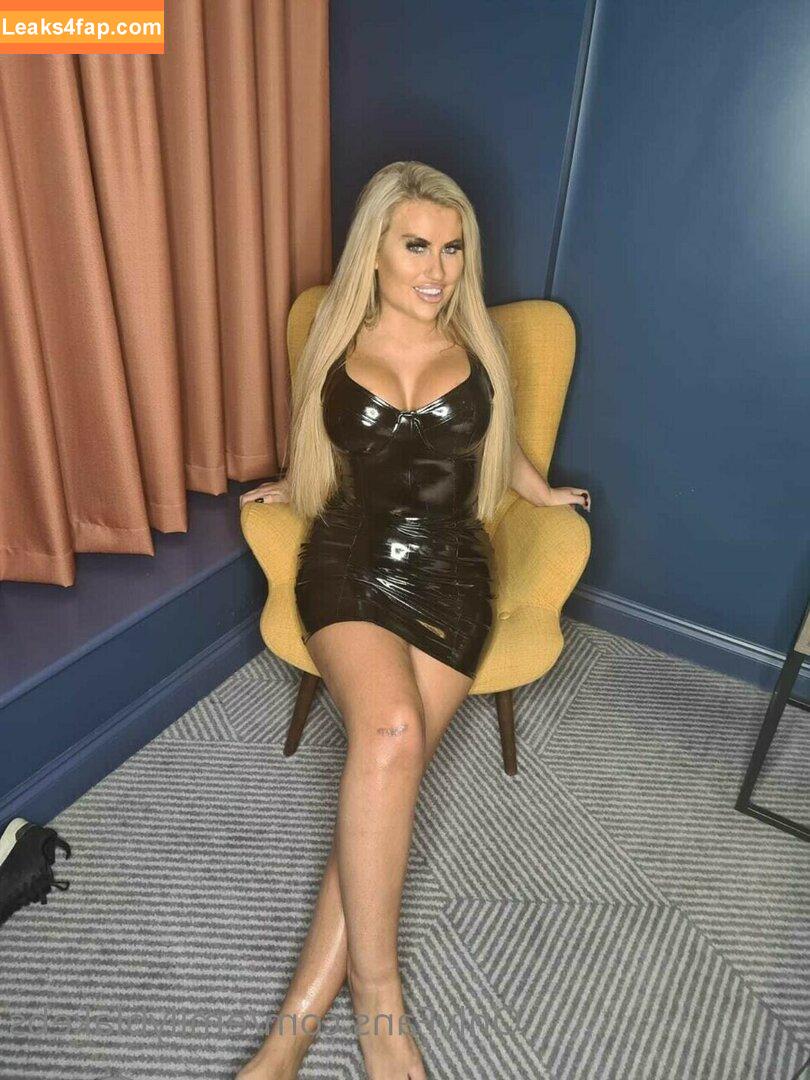 Emily Blake / emilyblakebs / emilyblakeuk leaked photo photo #0006