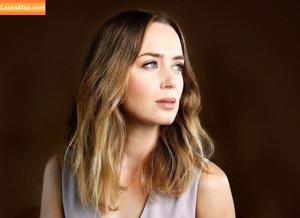 Emily Blunt photo #0582