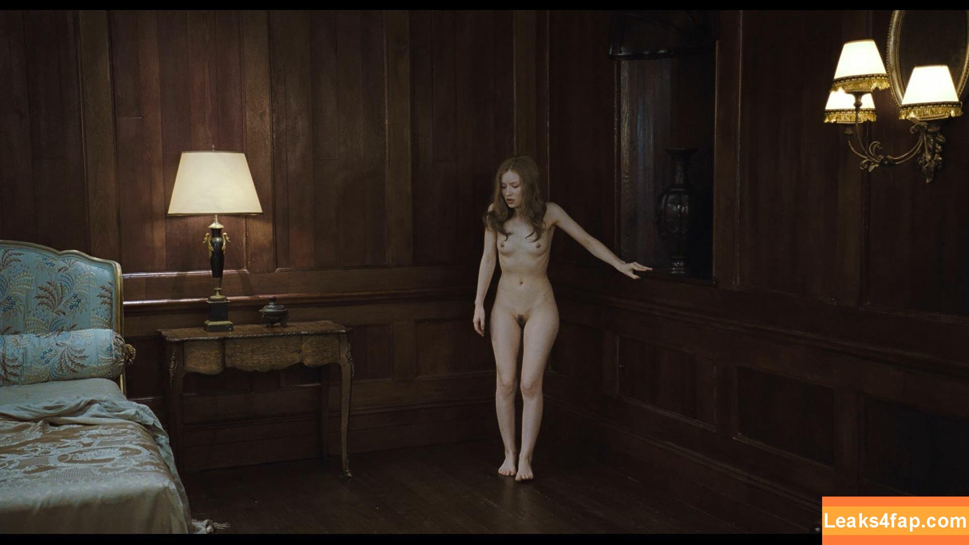 Emily Browning / emilyjanebrowning слитое фото фото #0039