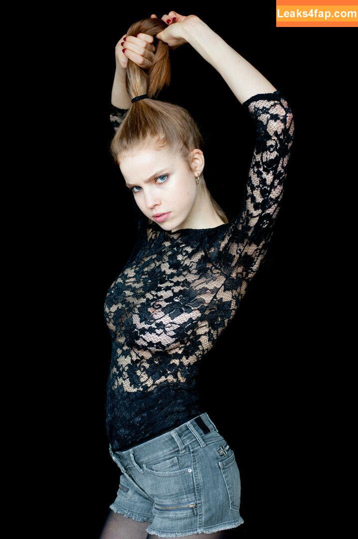 Emily Deyt-Aysage / emilydeytaysage / emjayplays слитое фото фото #0083