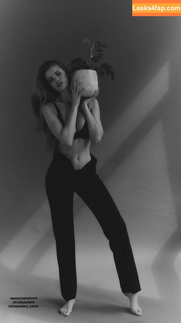 Emily Deyt-Aysage / emilydeytaysage / emjayplays leaked photo photo #0204