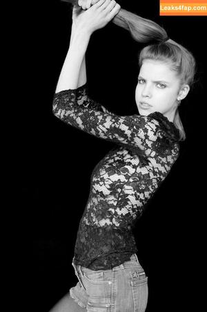 Emily Deyt-Aysage photo #0093