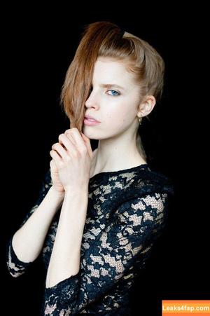 Emily Deyt-Aysage photo #0113