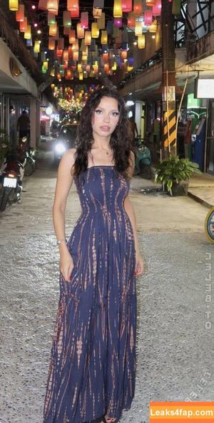 Emily Furz photo #0075