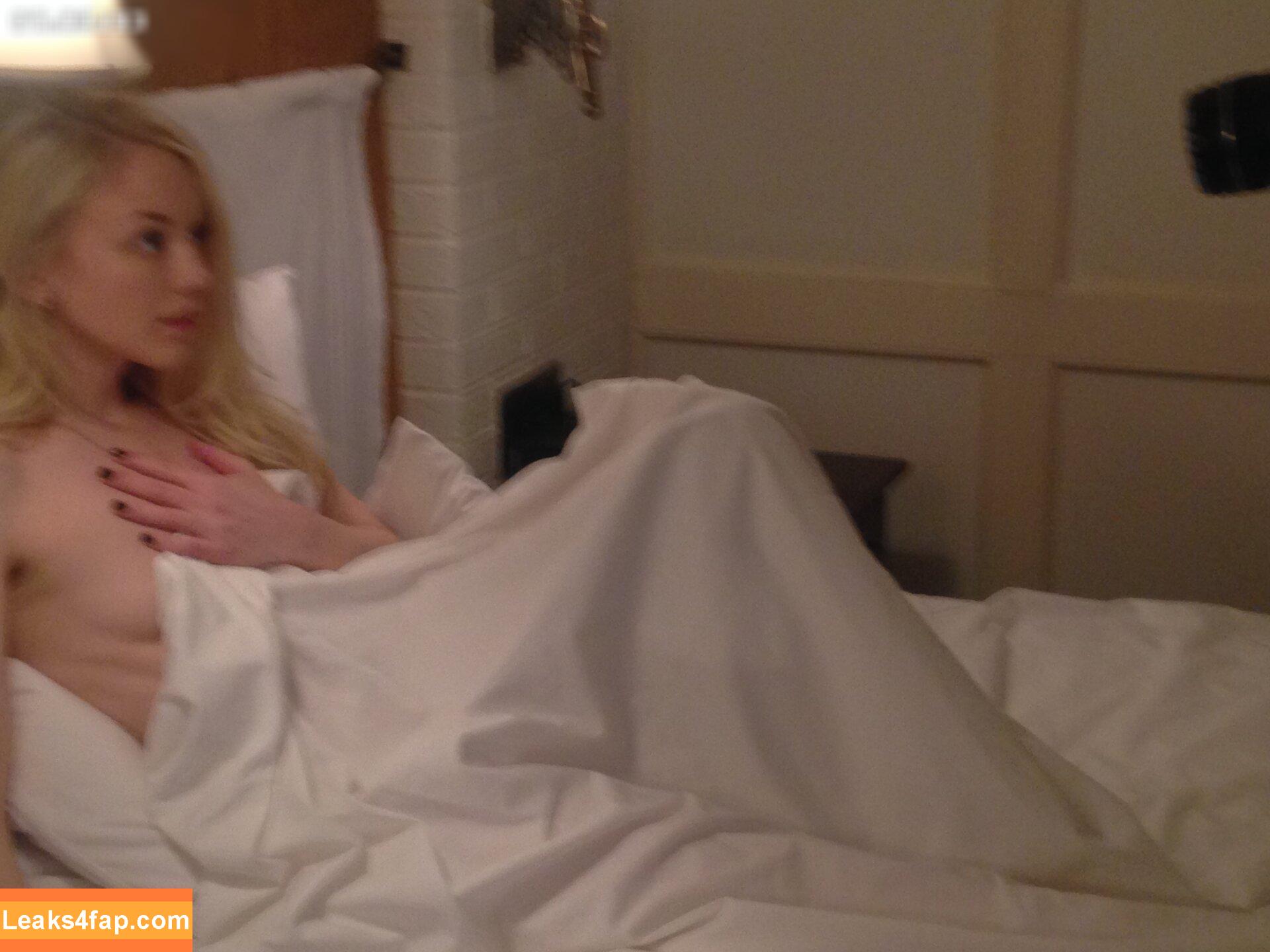 Emily Kinney / emmykinney leaked photo photo #0075