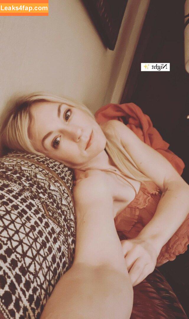 Emily Kinney / emmykinney / https: leaked photo photo #0137