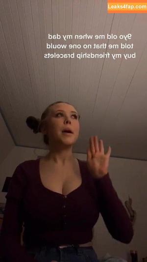 Emily Kyte photo #0042