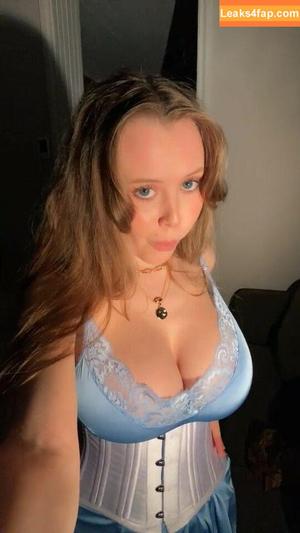 Emily Kyte photo #0136