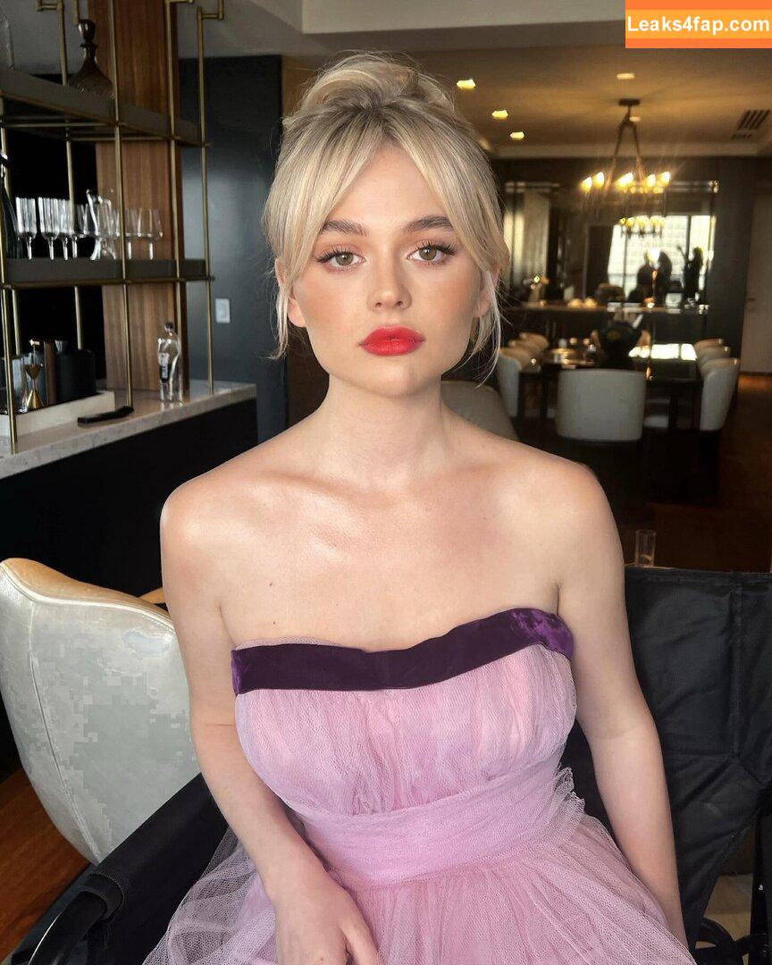 Emily Lind /  leaked photo photo #0054
