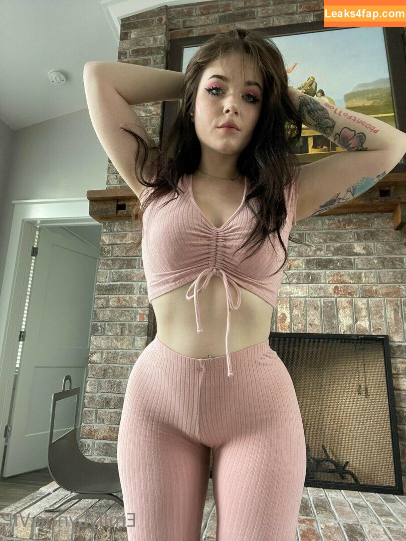 Emily Lynne / MyFreeCams / https: / theemilylynne / themilylynne leaked photo photo #0179