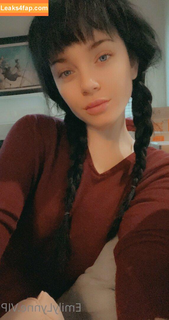 Emily Lynne / MyFreeCams / https: / theemilylynne / themilylynne слитое фото фото #0217