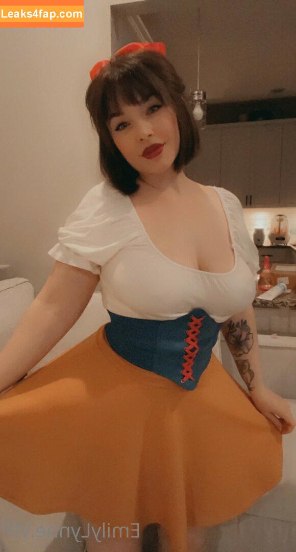 Emily Lynne / MyFreeCams / https: / theemilylynne / themilylynne leaked photo photo #0724