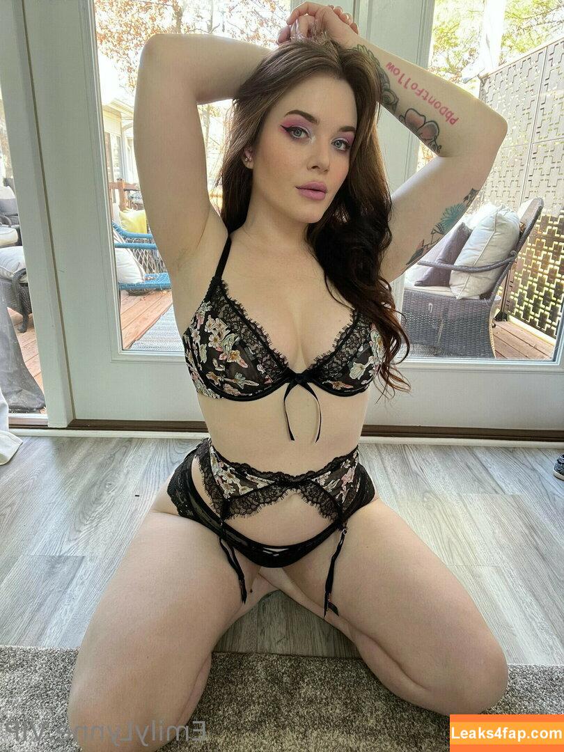 Emily Lynne / MyFreeCams / https: / theemilylynne / themilylynne leaked photo photo #0765