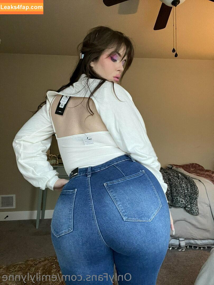 Emily Lynne / MyFreeCams / https: / theemilylynne / themilylynne leaked photo photo #0811