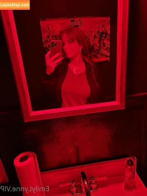 Emily Lynne фото #0112