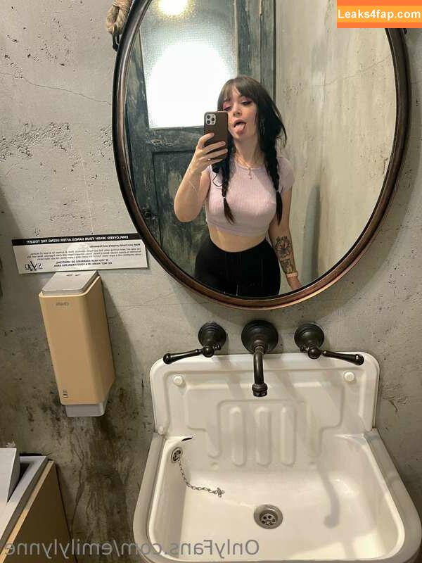 Emily Lynne / MyFreeCams / https: / theemilylynne / themilylynne leaked photo photo #1910