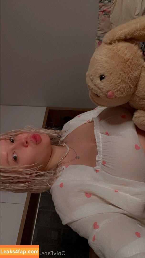 emily_lyy / emily_lyy2012 leaked photo photo #0142