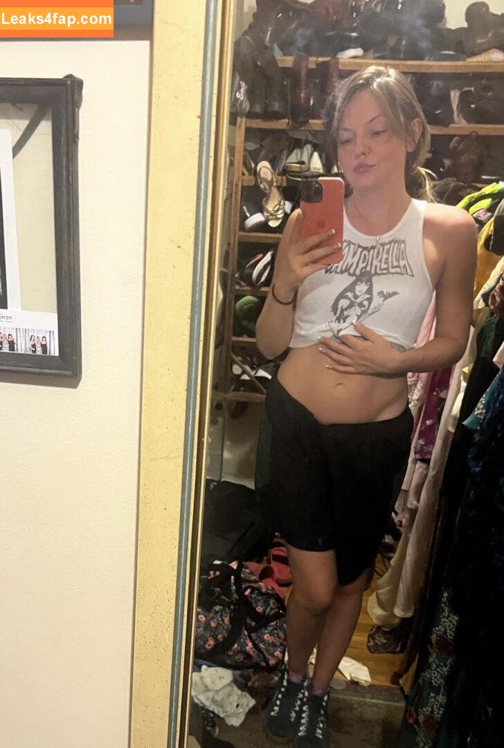 Emily Meade / need4meade leaked photo photo #0007