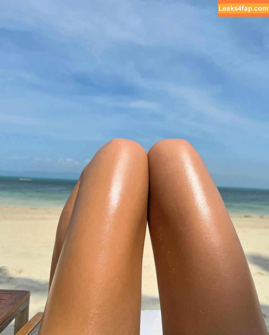 Emily Oberg / emilyoberg leaked photo photo #0090
