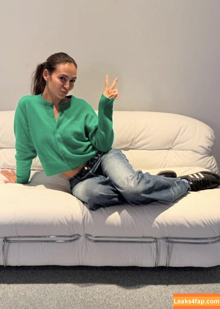 Emily Oberg / emilyoberg leaked photo photo #0300