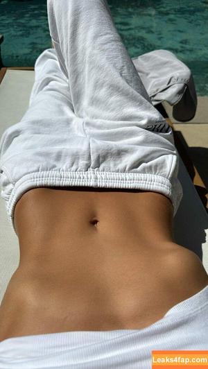 Emily Oberg photo #0098