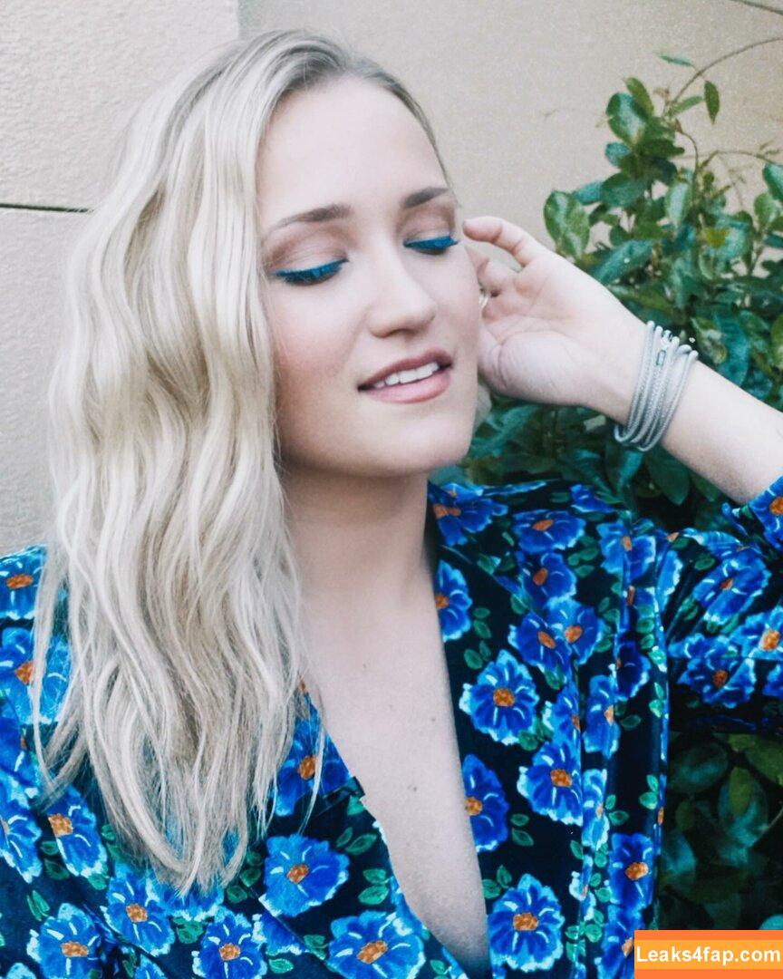Emily Osment / emilyosment / ibradome / laurenx687 leaked photo photo #0147