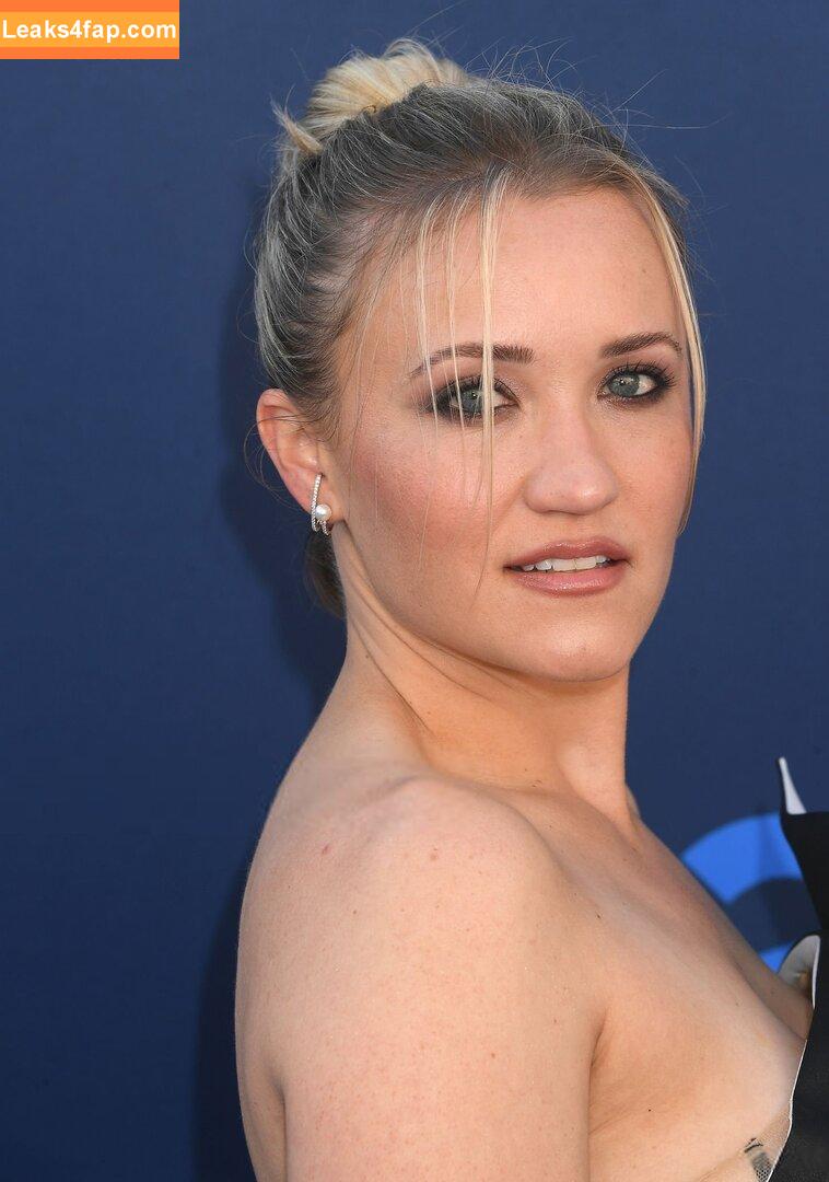 Emily Osment / emilyosment / ibradome / laurenx687 leaked photo photo #0581